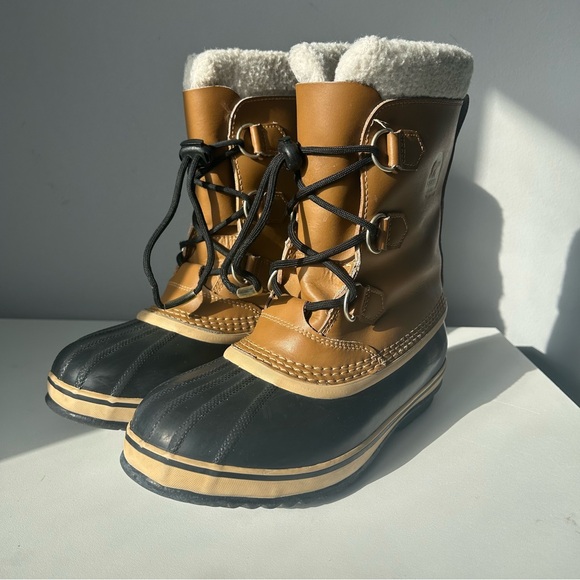 [6] Sorel Caribou Waterproof Tan & Black Fleece Lined Spring Rain/Winter Boots - Picture 1 of 11